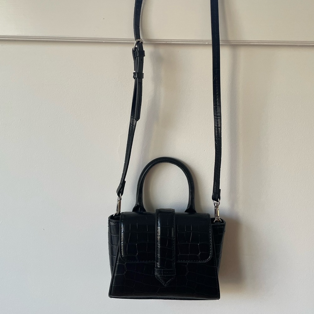 Zara small black purse with detachable strap